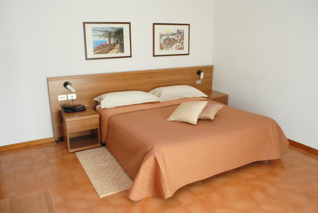 Albergo "Da Mario" Пьяноро Номер фото